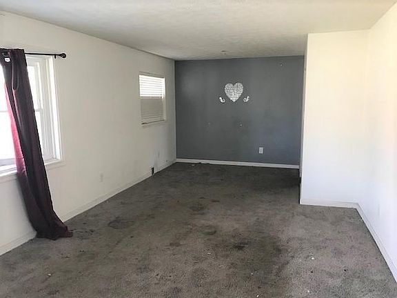 2nd image of 5605 Culver St