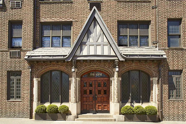 Sold by Brown Harris Stevens | media 6