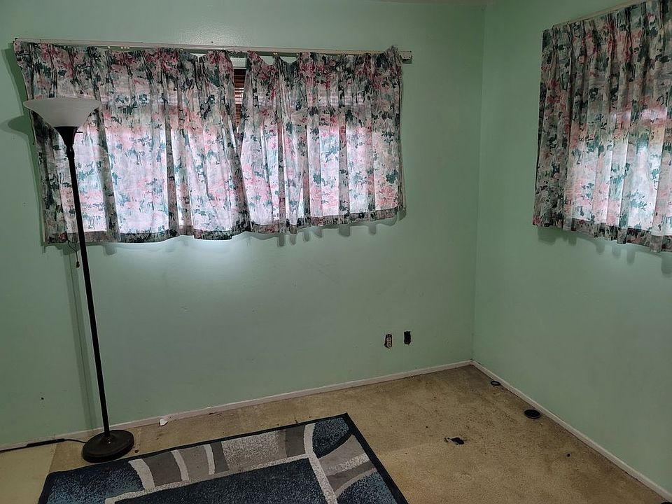 2nd image of 1711 Bernadette St