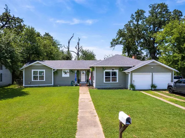 201 Virginia Dr, Mount Vernon, TX 75457