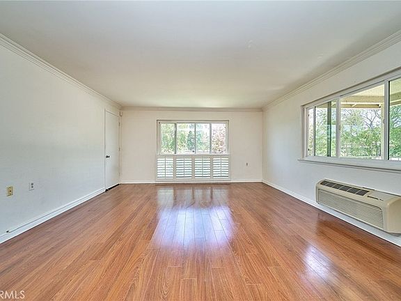 5th image of 930 Avenida Majorca #P