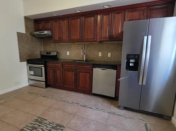 426 Fairmount Avenue image 6 of 14