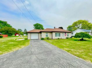 6097 Torrey Rd, Flint, MI 48507