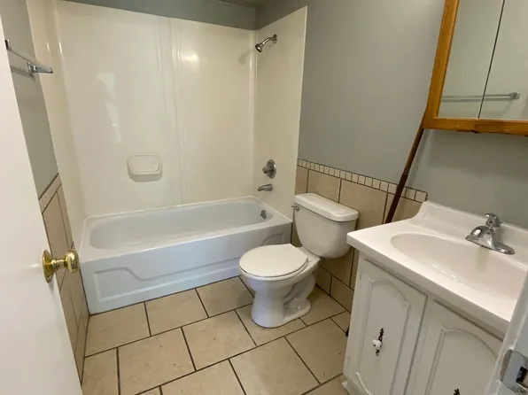 Acorn Drive, 4621-4655 S Acorn Dr #Cdecc38e5, Bloomington, IN 47403