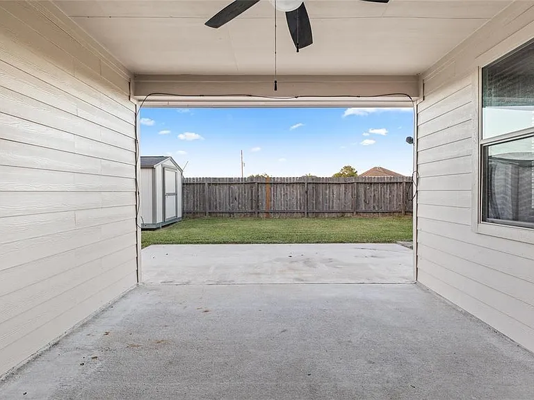 2886 Aurelia Ln — Photo 30