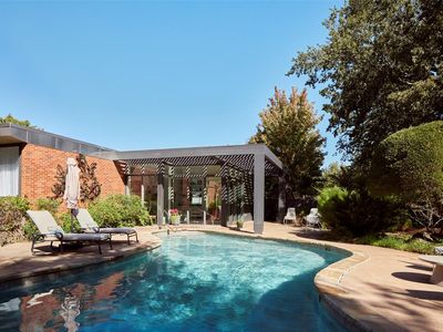 7106 Brentwood Rd, Nichols Hills, OK, 73116