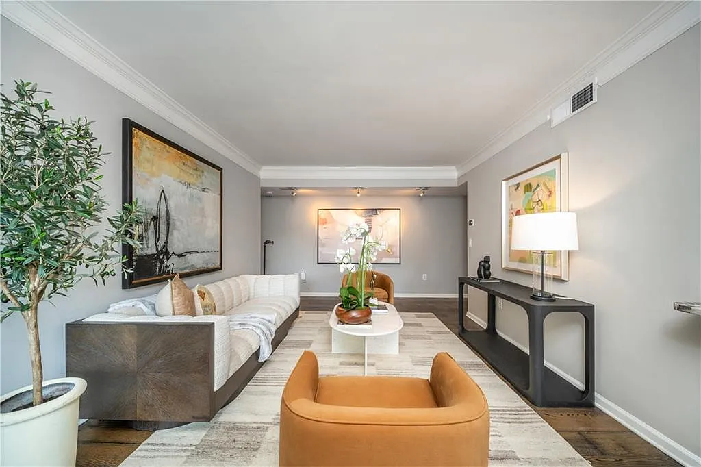 2 bed, 2.0 bath, 1350 sqft, $3,200 — Photo 1