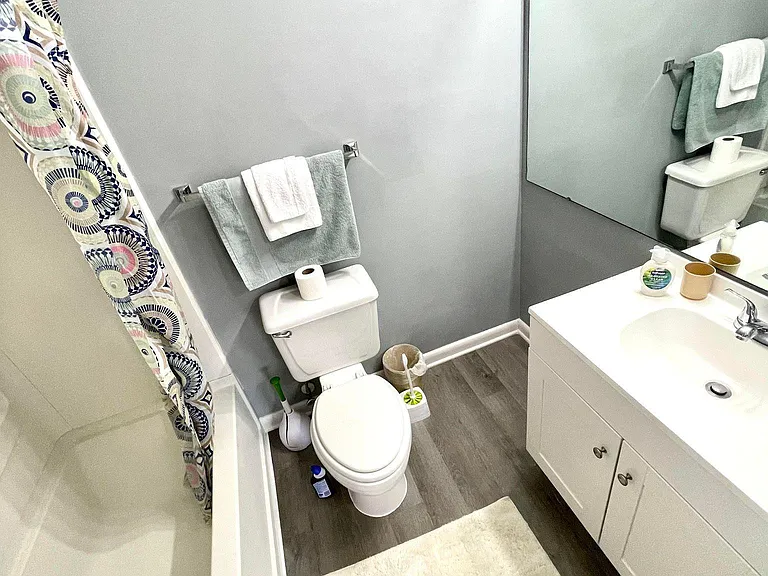 1401 Collegiate Cir #302 — Photo 14