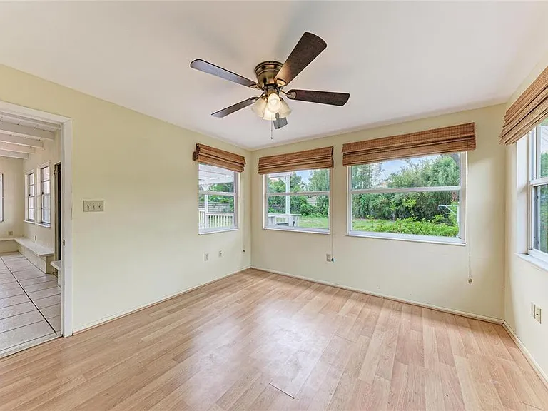 1827 Alta Vista St — Photo 35