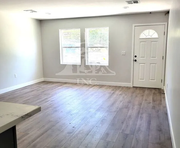13874 Saranac Dr — Photo 2