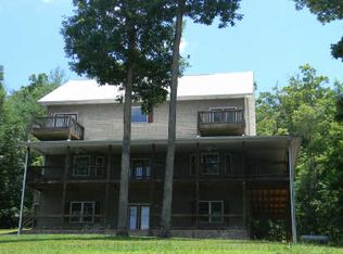 6105 Martin Heights Dr, Young Harris, GA 30582