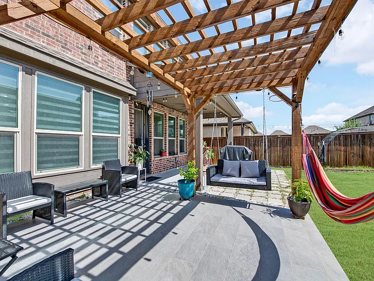 4000 Nightingale St — Photo 25