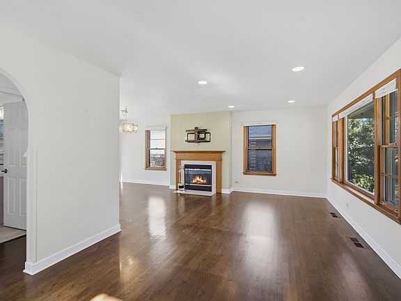 3rd image of 7840 Linder Ave