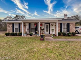 9415 Maple Ridge Dr, Saraland, AL 36571