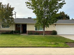 607 W Cambridge Ave, Visalia, CA 93277