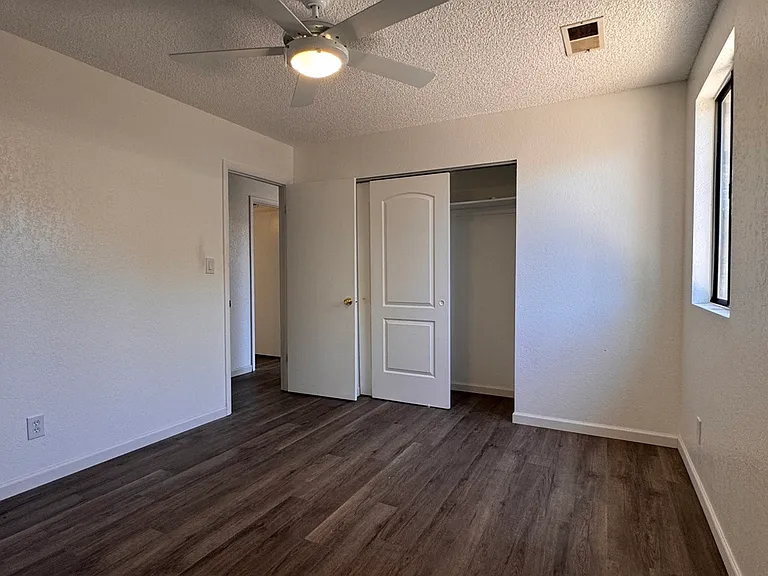 2924 N Rose St #B — Photo 10