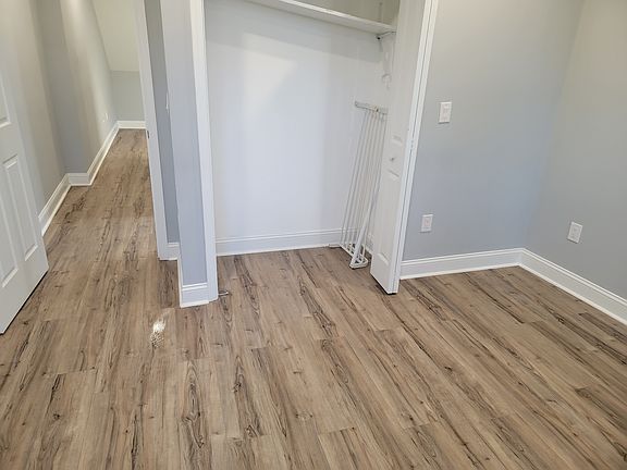 4th image of 2507 N Front St #B