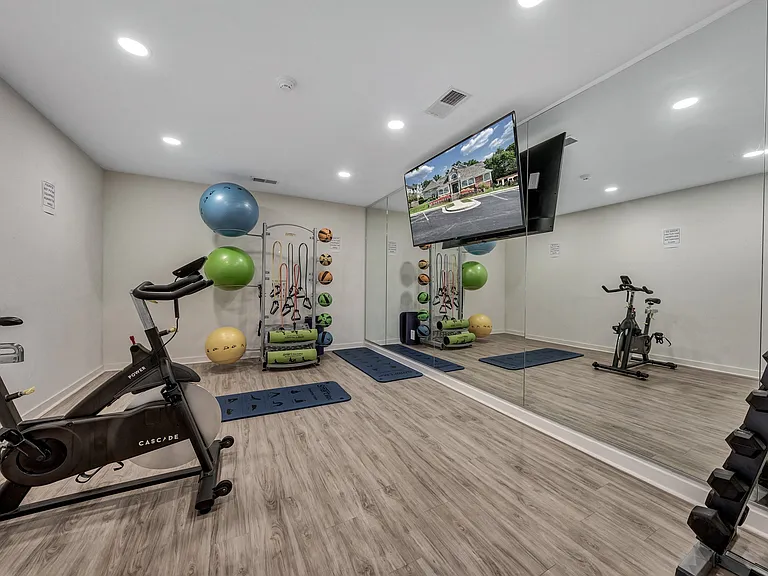 Sunscape Apartments — Photo 51