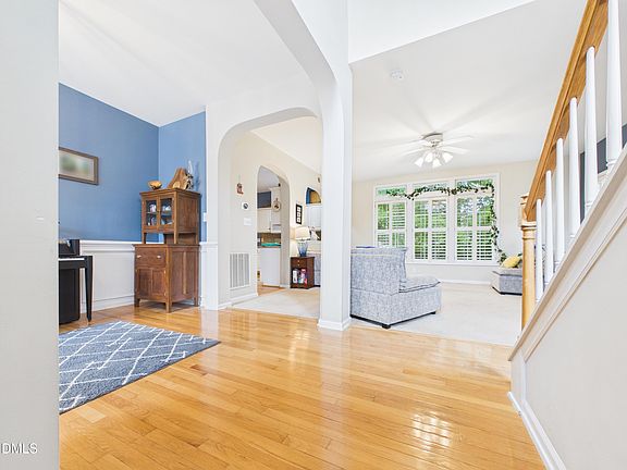 3rd image of 2102 Woodbury Dr