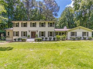 1165 Spalding Dr, Sandy Springs, GA 30350