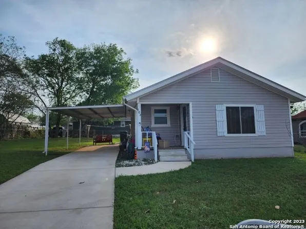 103 S 3RD STREET, Stockdale, TX 78160