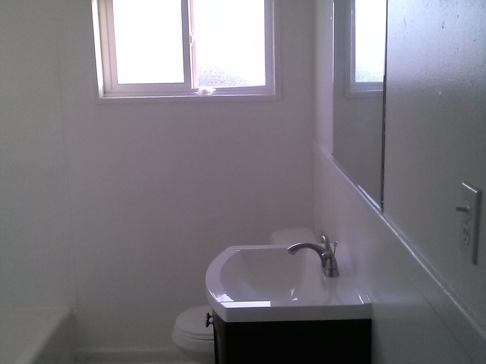2nd image of 4118 John Daly St