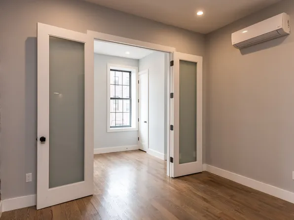 364 Palmetto Street image 5 of 12