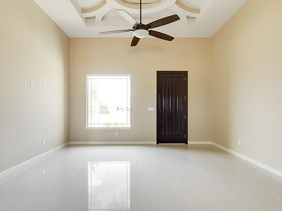 2nd image of 2709 Sequoia Dr