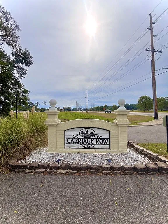 2925 Carriage Row Ln, 108 — Photo 1