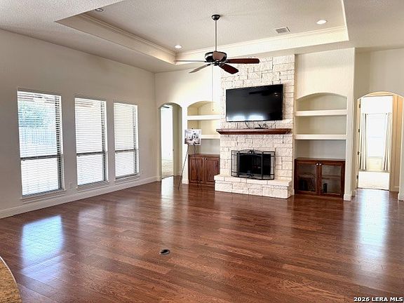 3rd image of 2712 Crest Ridge Drive