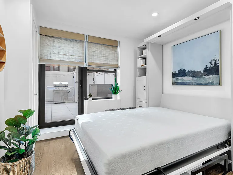 61 Martense St #1H — Photo 9