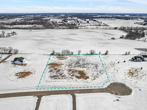 8830 Grace Ln N, Loretto, MN 55357