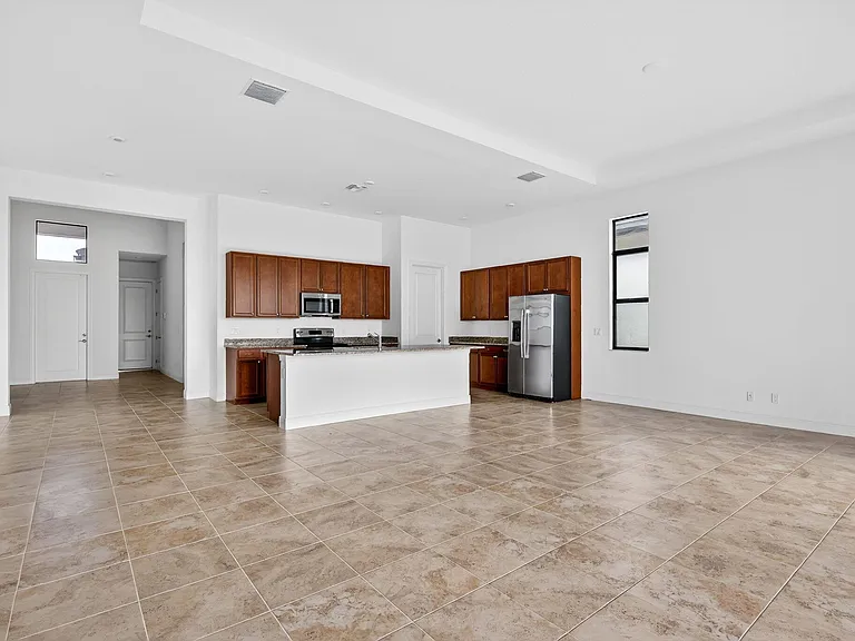 11344 SW Pietra Way — Photo 19