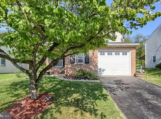 214 Linda Ter, Ephrata, PA 17522