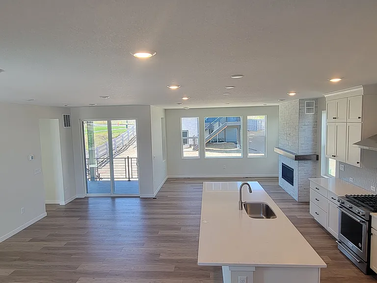 11732 Amplify Cir — Photo 22