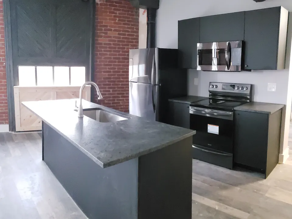 104 Platt St #3