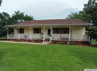 345 Caroline Ln, Guntersville, AL 35976