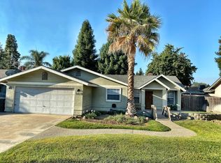5223 W Iris Ct, Visalia, CA 93277
