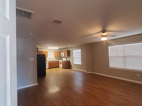 4th image of 19410 Dry Canyon Ct