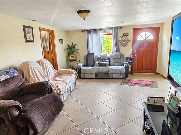 5th image of 2904 2nd St