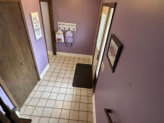 5th image of 901 129th Ave NE