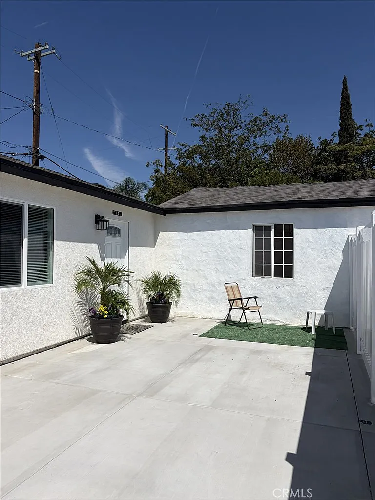 3 bed, 1194 sqft, $3,595 — Photo 4