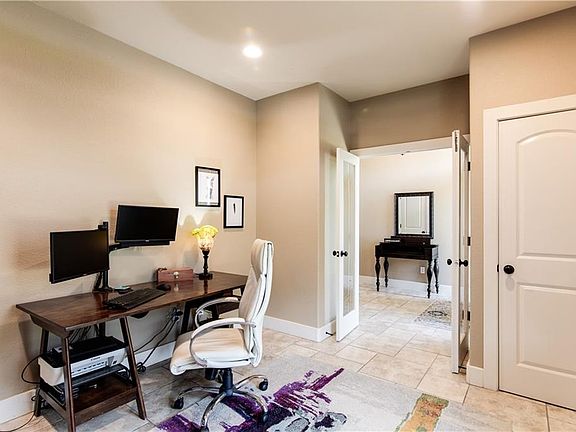 5th image of 1219 Ambrose Dr