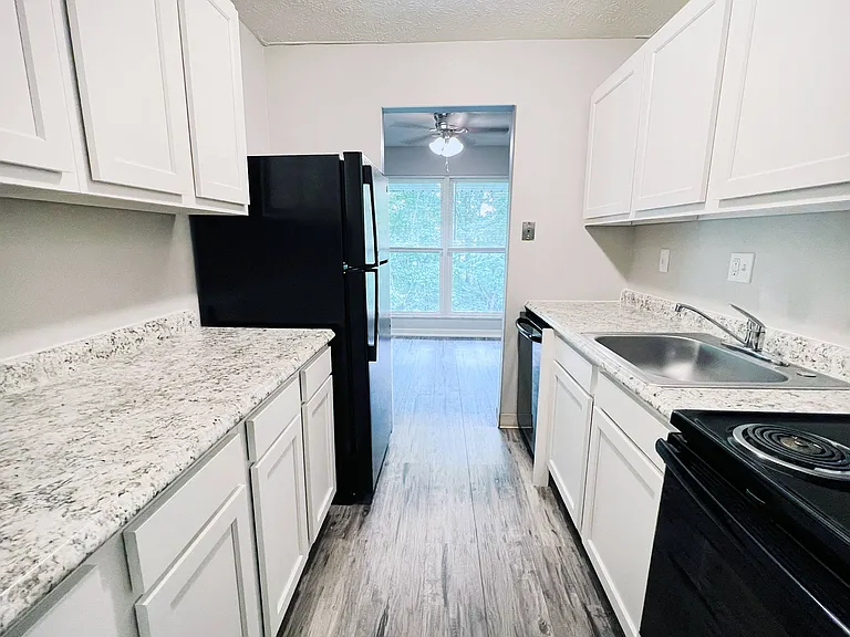 Timber Ridge Apartments — Photo 61