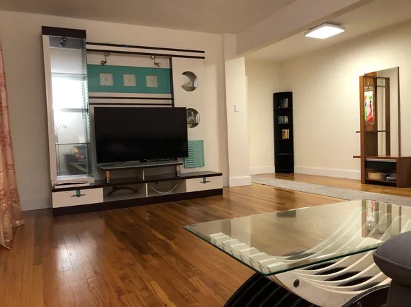 2465 Haring Street image 1 of 17