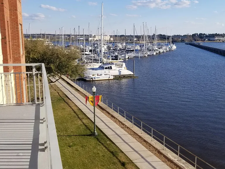 Great view of New Bern Grand marina, river walk and the Trent River. Just steps away from the fabulous farmers market!