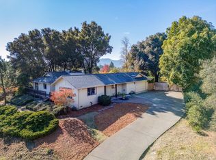 1370 Ridgeview Dr, Ukiah, CA 95482