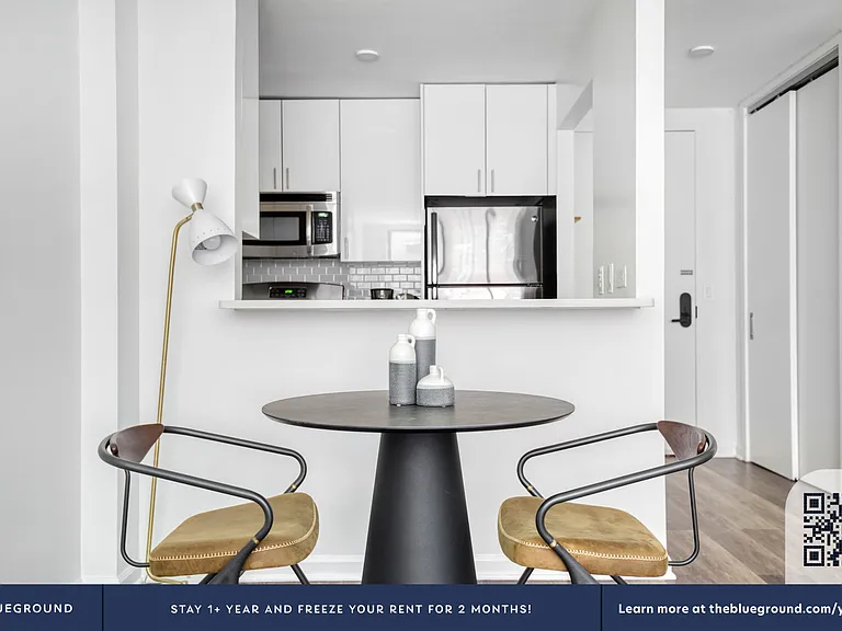 520 W 43rd St #7M — Photo 7