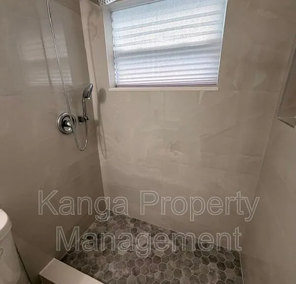 968 W 9th St #B2 — Photo 17