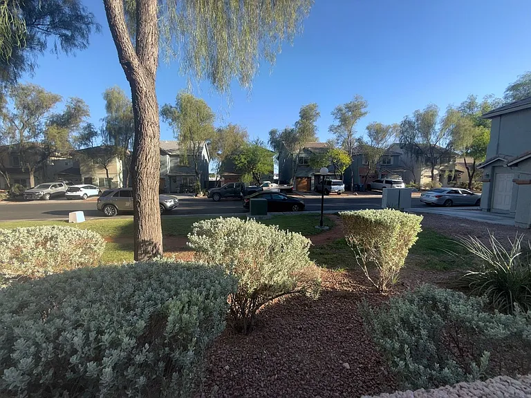 5241 Starter Ave — Photo 24